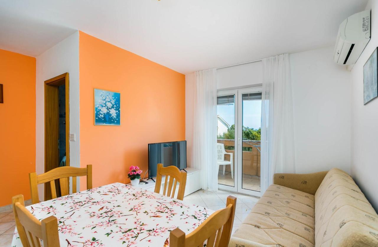 Apartmani Luka Kornić Eksteriør bilde